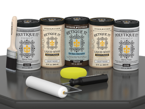 Retique It Wood'n Door smooth finish kit with charcoal stain for front and garage doors, including gloss finish sample.