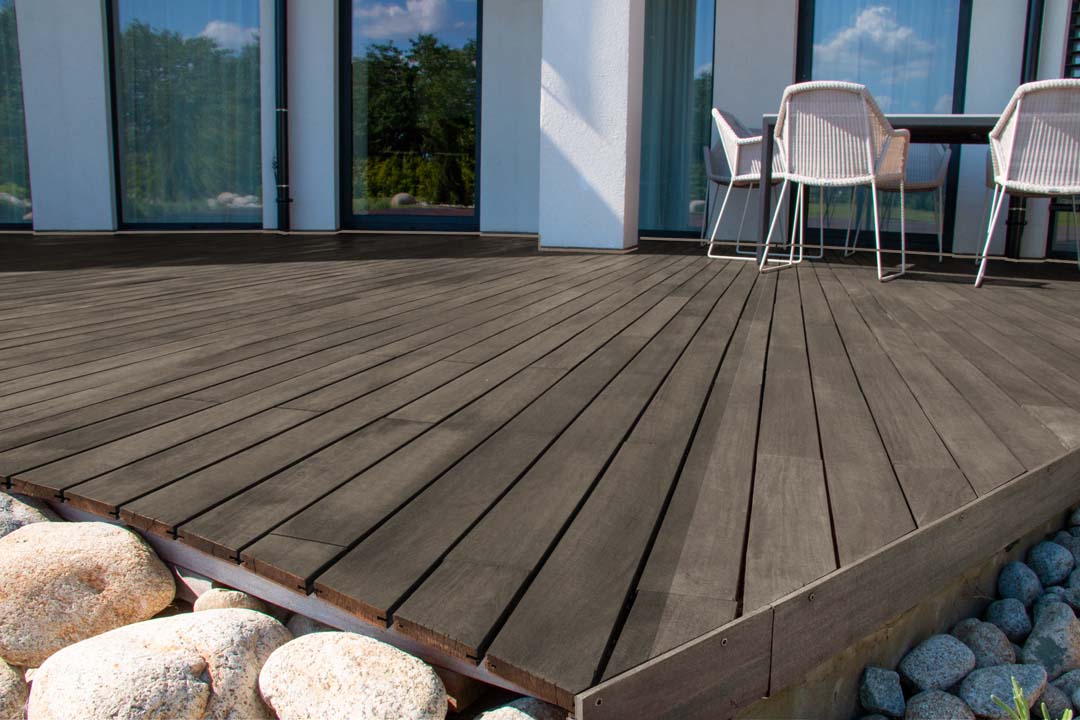 Retique It Multi-purpose Smooth Finish Kit for interior wood, Harbor Gray top coat, showing four large containers for wood finishing.